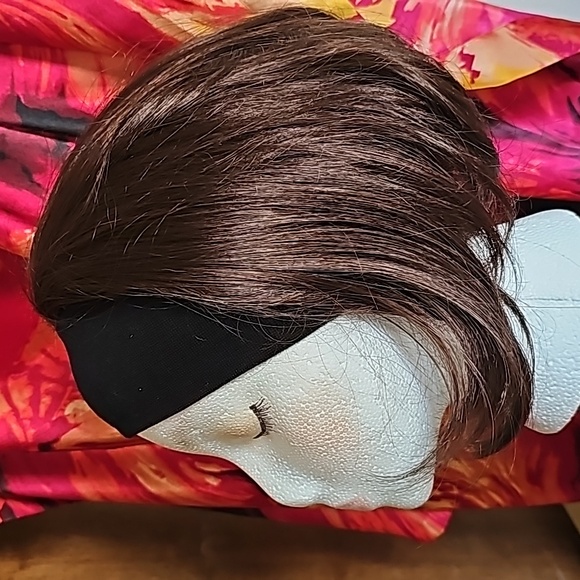 HARLEM 125 w black stretch headband wig - Picture 3 of 6